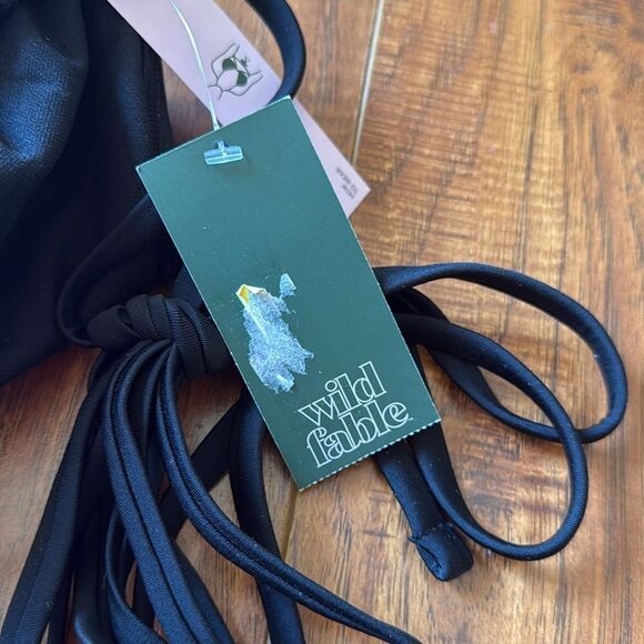 NWT Wild Fable Large (12-14) Solid Black Triangle Wrap Bikini Swim Top - Picture 8 of 8